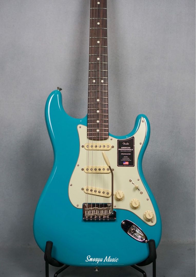 Fender Stratocaster American Professional II Miami Blue