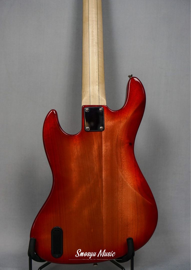 Bacchus Universe WJB5-BP/ACT -MW Red Burst