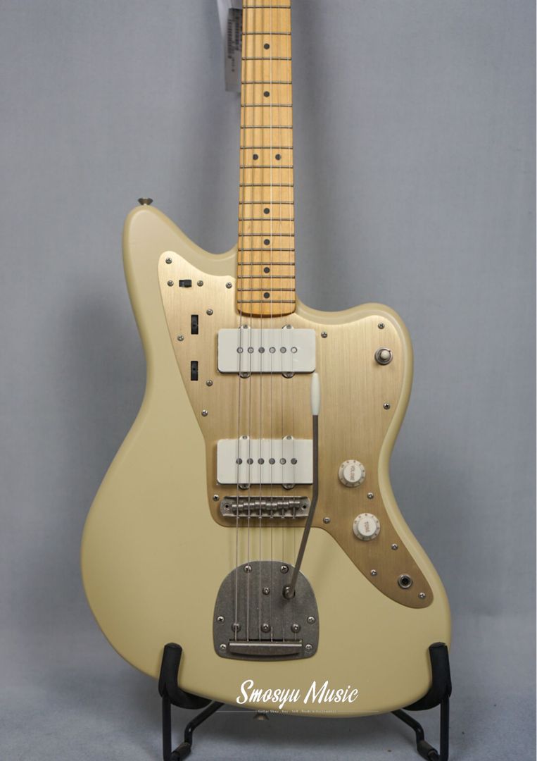 Squier 40th Anniversary Vintage Edition Jazzmaster Maple FB Satin Desert Sand