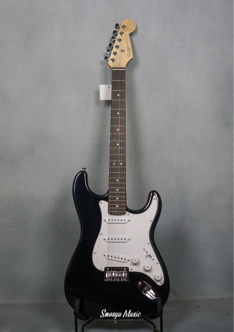 Squier Stratocaster Hardtail Laurel FB Black