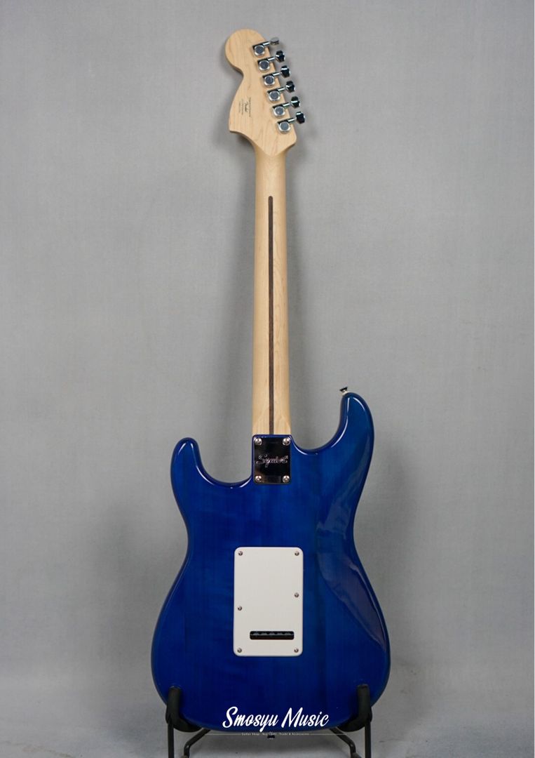 Squier FSR Affinity Series Stratocaster QMT Laurel FB Sapphire Blue Transpa