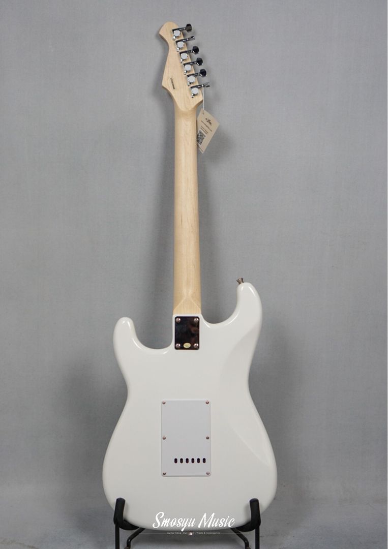 Aria Pro II STG 004 White