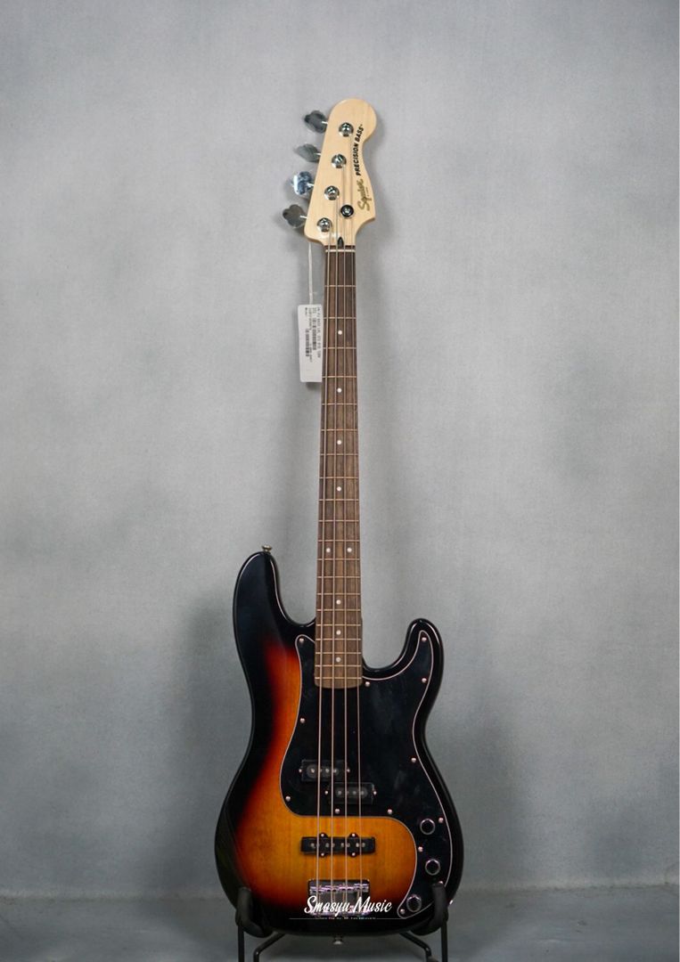 Squier Affinity Series PJ Bass Laurel FB 3 Color Sunburst Pack With Gigbag And Fender Rumble 15