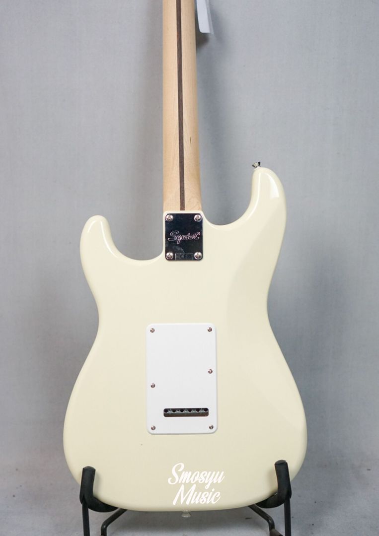 Squier Affinity Series Stratocaster Maple FB Olympic White