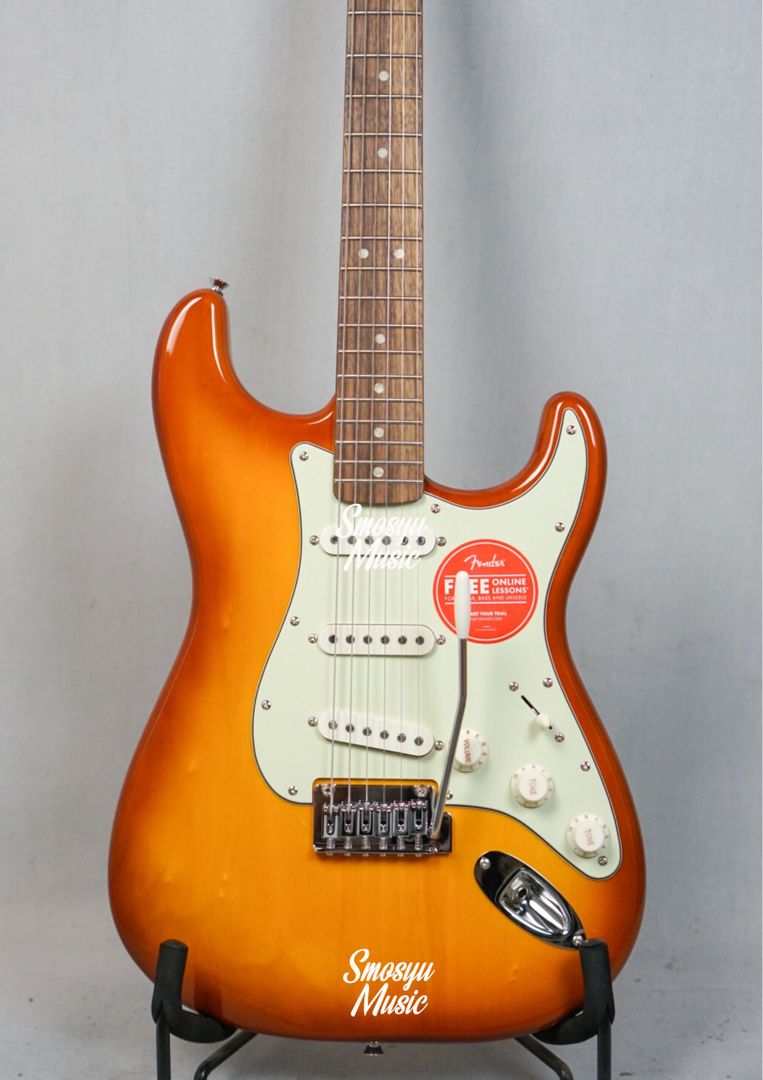 Squier FSR Affinity Series Stratocaster Laurel FB Honey Burst