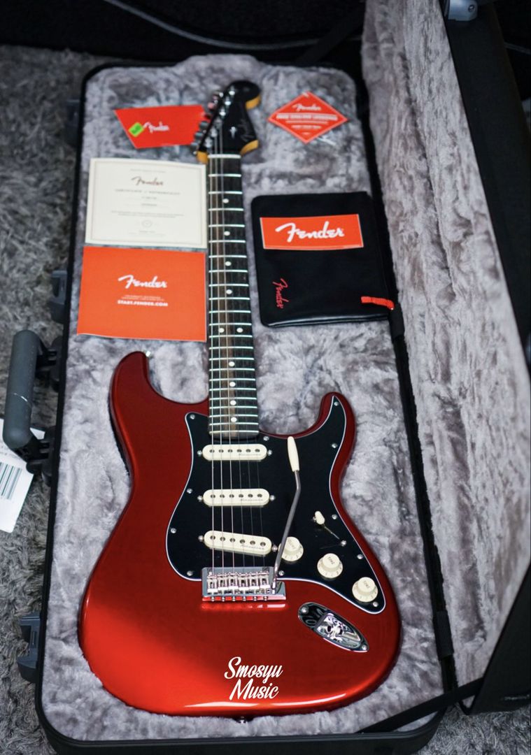 Fender FSR American Professional II Stratocaster Ebony FB Candy Apple Red