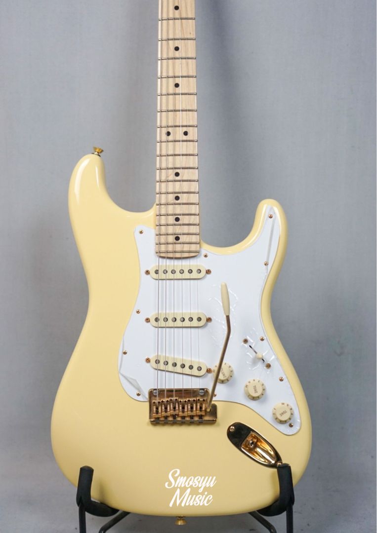 Fender Stratocaster American Professional Gold Hardware Limited Edition